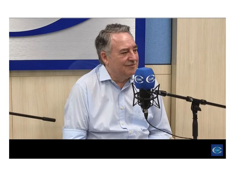 Raimundo Colombo nega em entrevista à Rádio Clube que será candidato a prefeito de Lages.