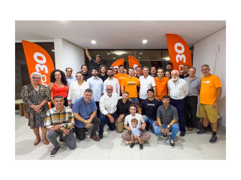 Novo decide apoiar reeleição de Topázio em Florianópolis