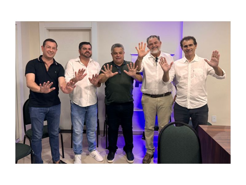 Na base do governador Jorginho Mello (PL), o PSD confirma a filiação de prefeito, vice e vereador do PL para serem candidatos a prefeito