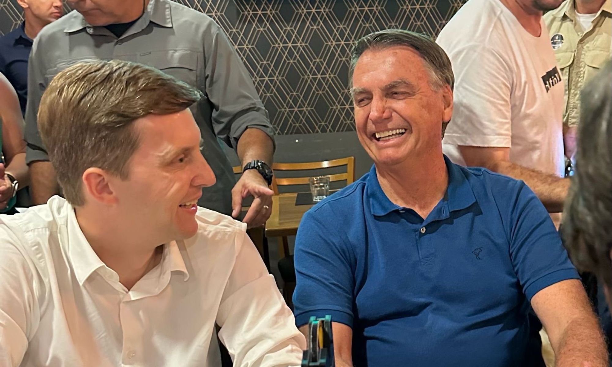 Peeter Grando recebe apoio de Bolsonaro na disputa da prefeitura de Balneário Camboriú