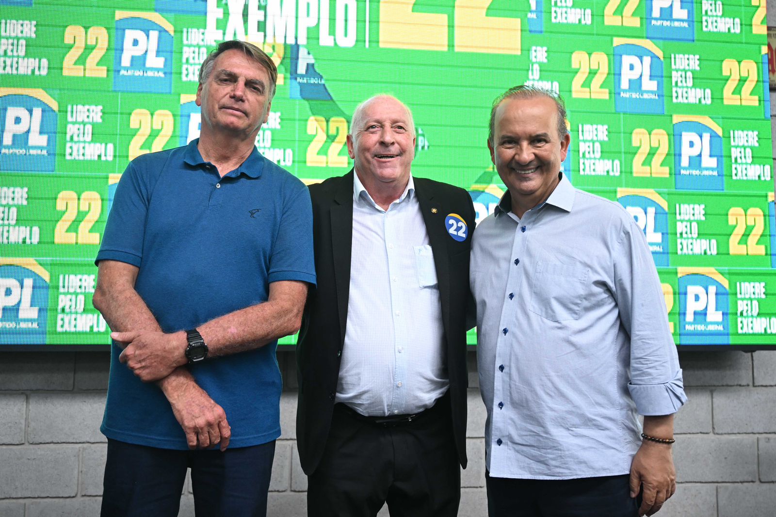 Jair Bolsonaro ao lado de Oscar Gutz e Jorginho Mello.