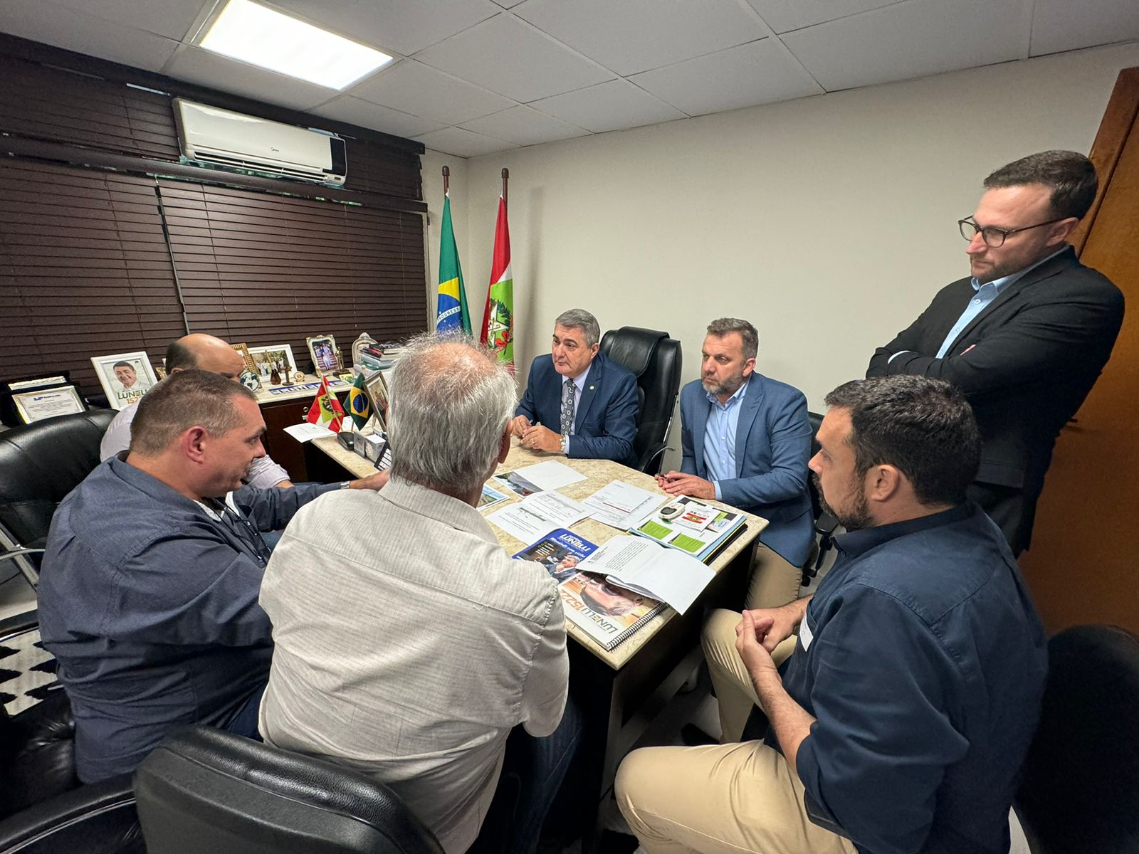 Jerry Comper apresenta balanço de obras em Santa Catarina