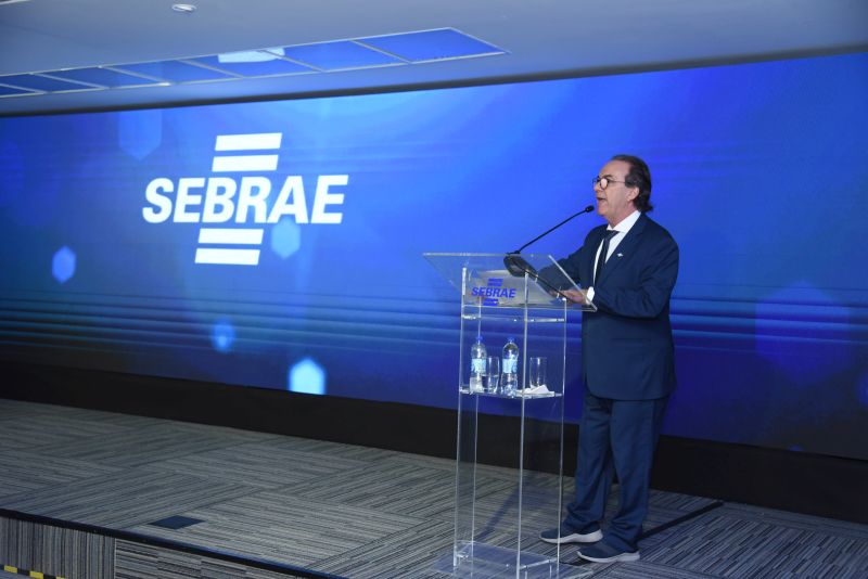 Décio Lima (PT) disse ao secretário Edgard Usuy levar seu cumprimento ao governador Jorginho Mello (PL), adversário na eleição de 2022