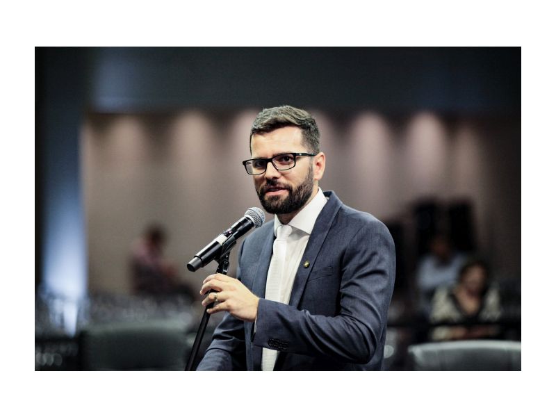 André de Oliveira escreve artigo em que critica a concentração na União do dinheiro arrecadado nos Estados e municípios e alerta para a diminuição de repasses federais obrigatórios