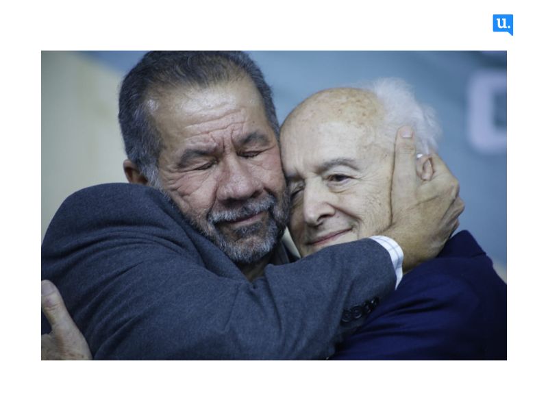 Lupi abraça Maneca em congresso do PDT