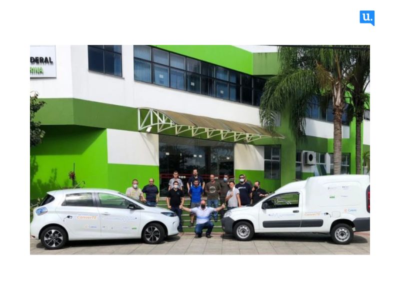 Veículos elétricos em frente ao IFSC