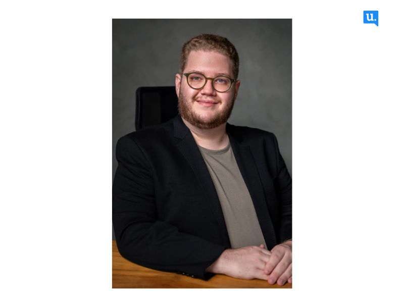 A AsQ, empresa com atuação no segmento de saúde suplementar, anuncia, na ExpoGestão, a compra da Saúde Work, consultoria fundada em 2011.