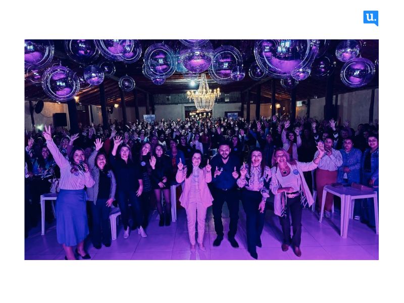 A mulher Progressista Nacional, com a coordenação Estadual liderada por Beth Tiscoski, realizou na quarta-feira 5, um evento com o tema O Futuro Chegou, em Pescaria Brava. O objetivo foi debater a importância da participação feminina no processo eleitoral. Mais de 500 mulheres participaram do encontro.