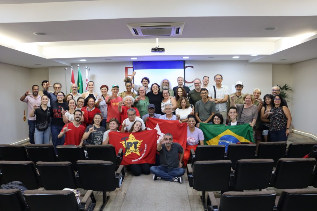 Carla Ayres foi lançada candidata à presidência do PT-SC
