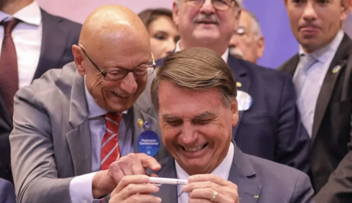 Marcello Natale responde artigo de Fred Perillo sobre a mudança de percepção sobre o senador Esperidião Amin nas redes sociais