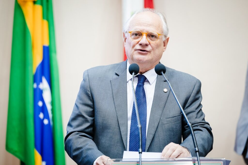 Vicente Caropreso é médico neurologista e deputado estadual pelo PSDB