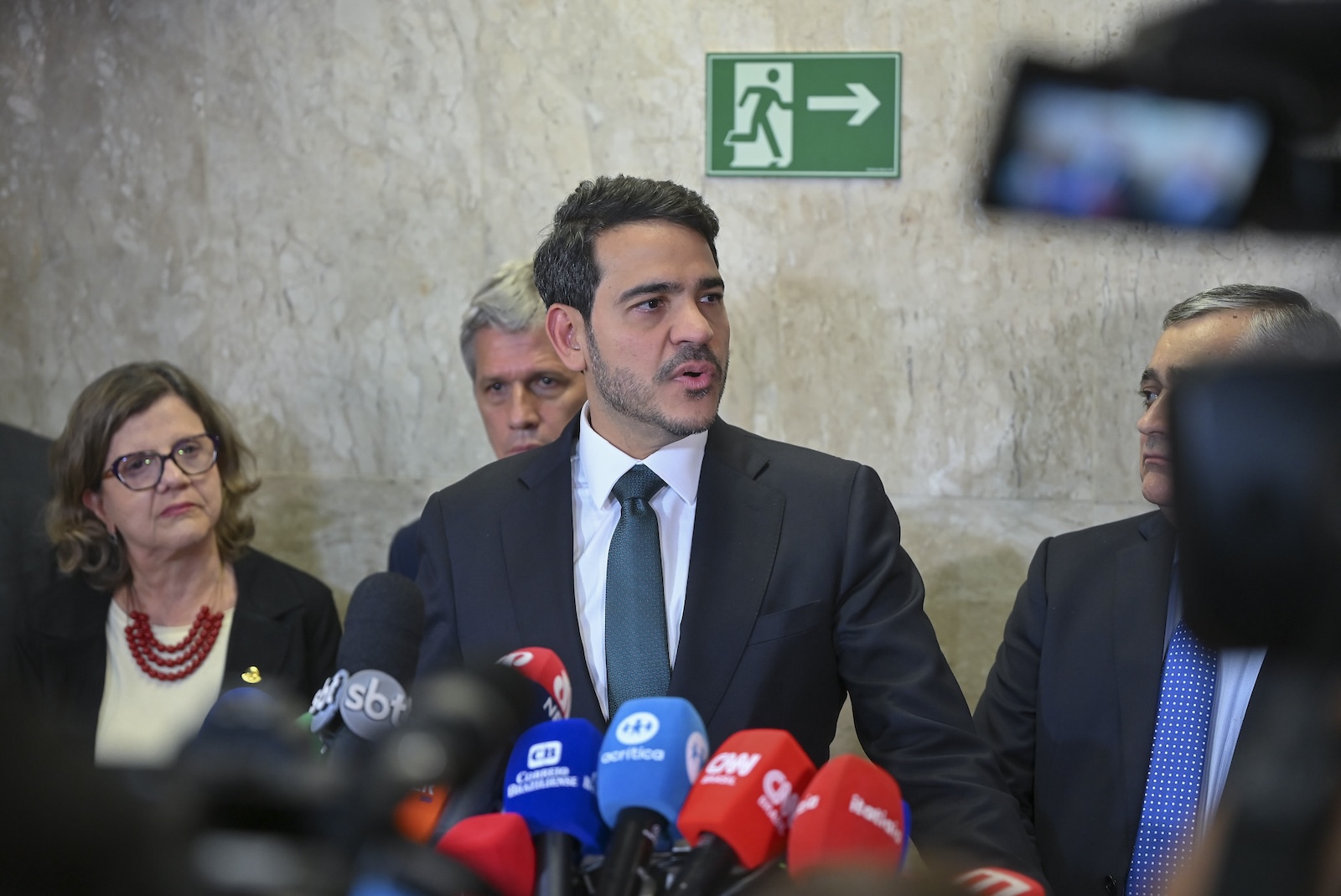 Jorge Messias derrotado no Senado