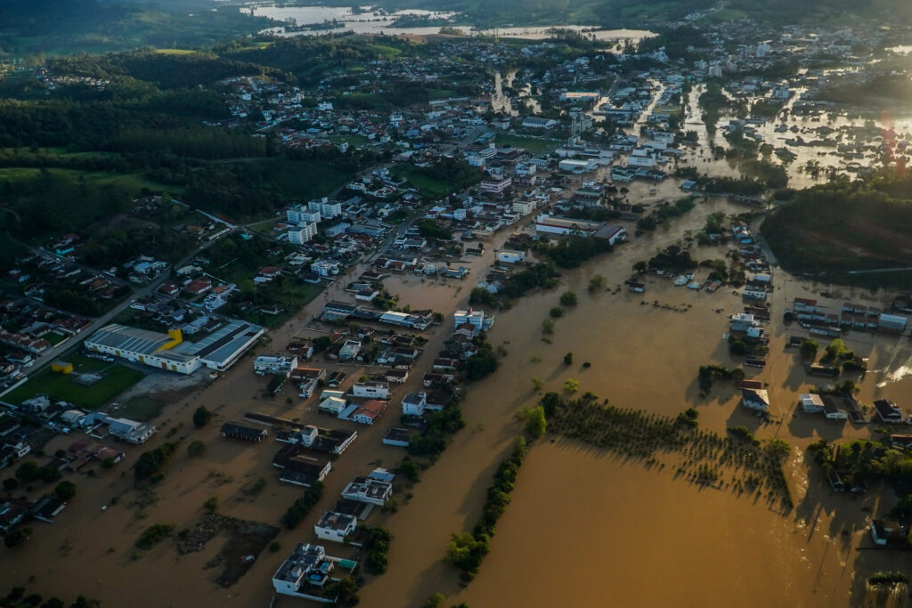 Rio do Sul,(SC), 10/10/2023 - Vistas aéreas das áreas alagadas na região do Alto Vale. Foto Marco Favero / SECOM